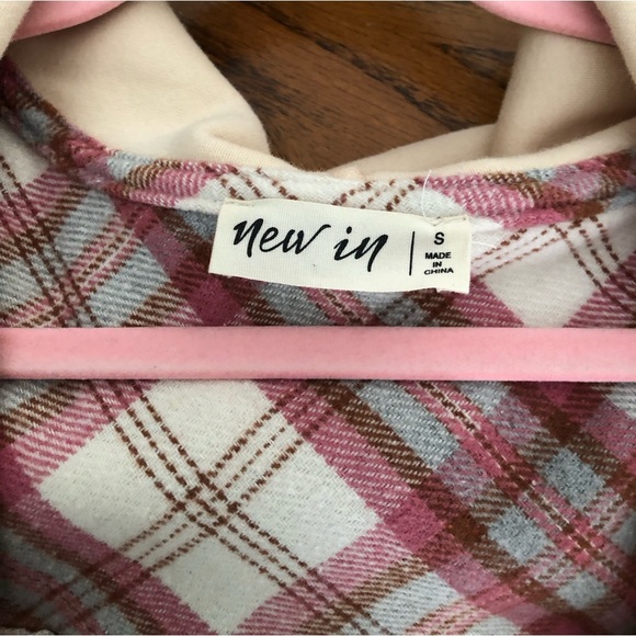 Women’s Flannel Top *NWOT* Could be considered Shacket🍃 - Picture 2 of 6